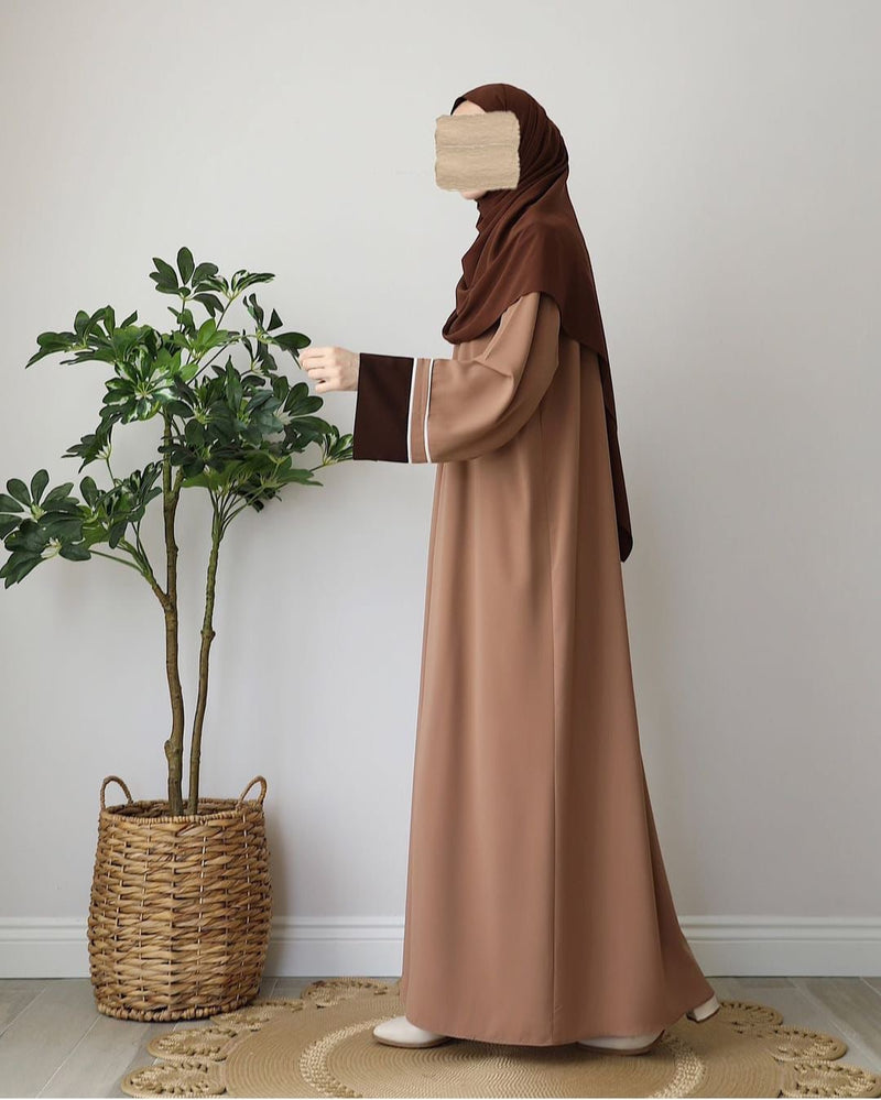 Crown Abaya With Staller