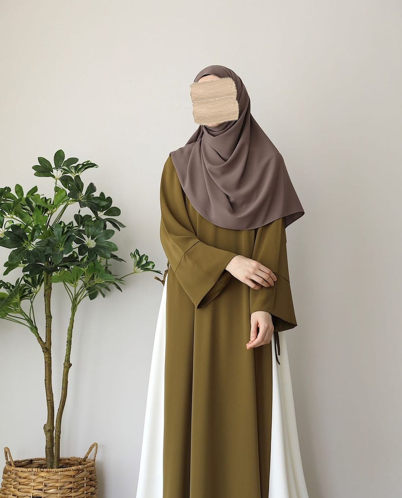 Gold Abaya with stoller