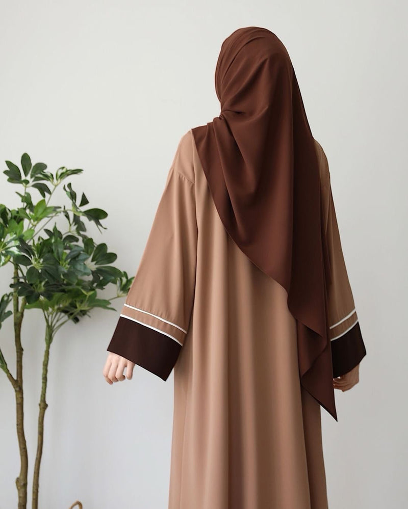 Crown Abaya With Staller